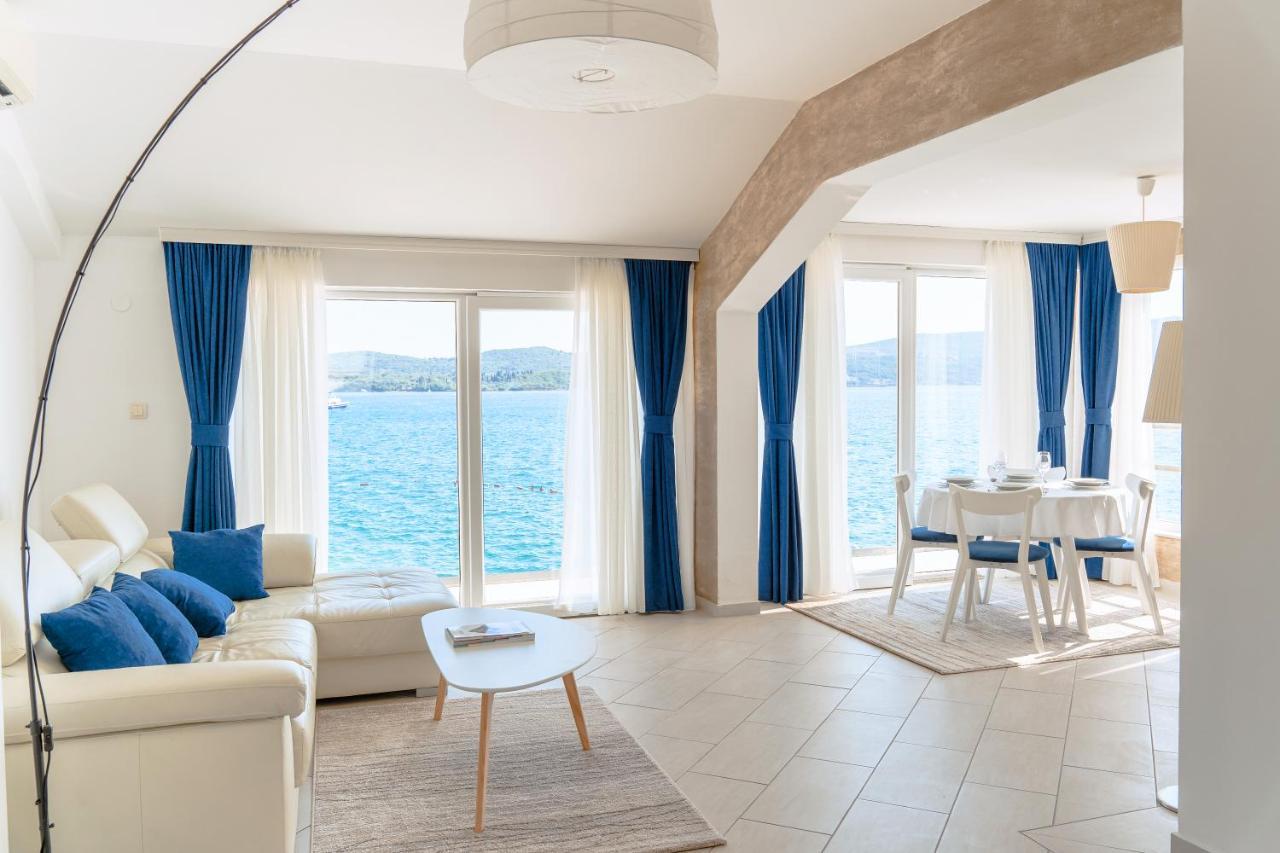 Seafront Apartments ティヴァト エクステリア 写真